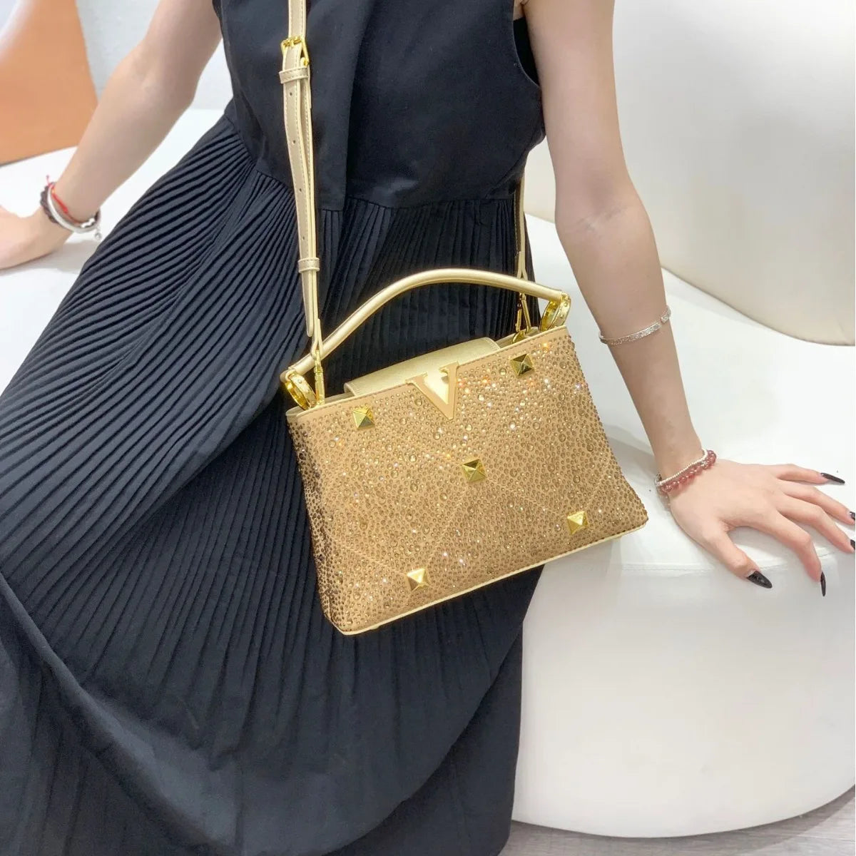 2024 Luxury Fashion Diamonds Women's Handbags Ladies Leather Rivets