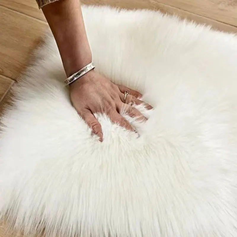 30x40cm Small Size Heart Shaped Fluffy Rug Shaggy Faux Wool Carpet