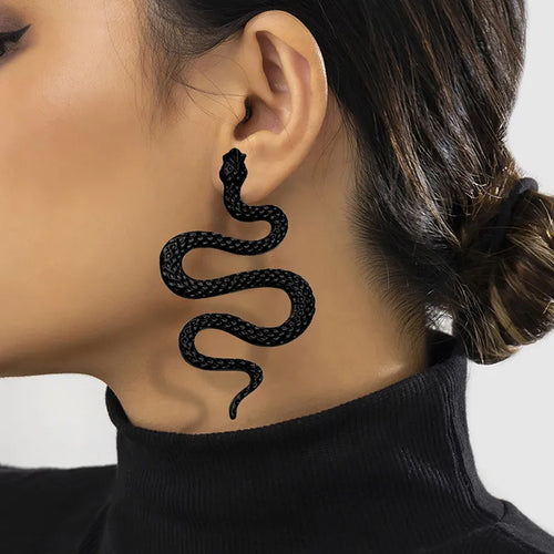 Avant-garde Sexy and Exaggerated Halloween Snake Shaped Earrings for