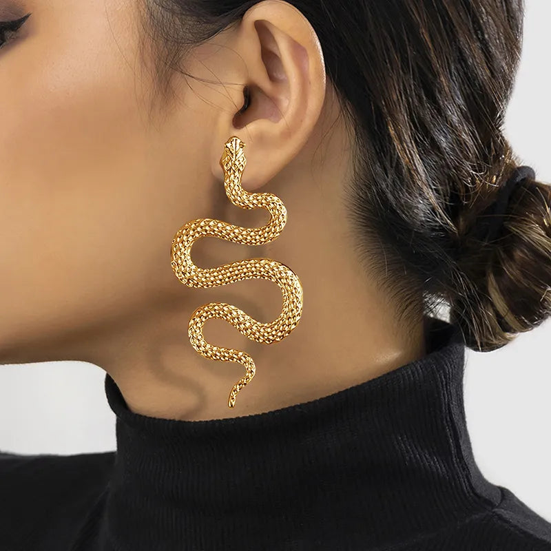 Avant-garde Sexy and Exaggerated Halloween Snake Shaped Earrings for