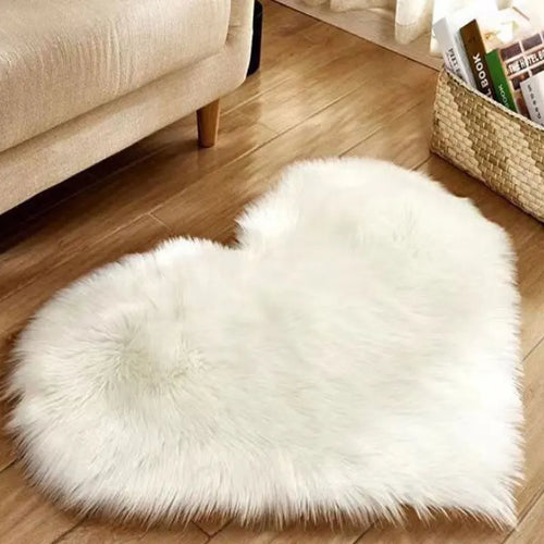 30x40cm Small Size Heart Shaped Fluffy Rug Shaggy Faux Wool Carpet